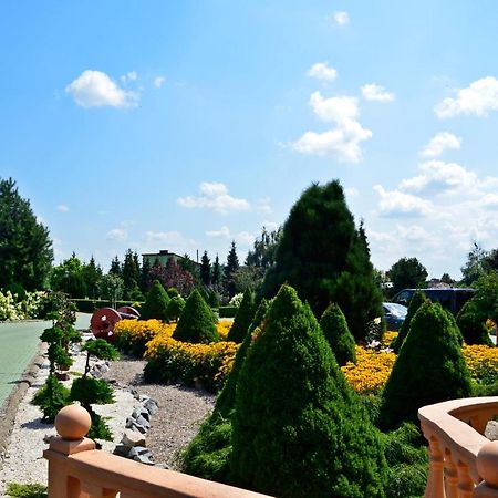 Hotel Zajazd Rycerski Kozienice Exterior foto