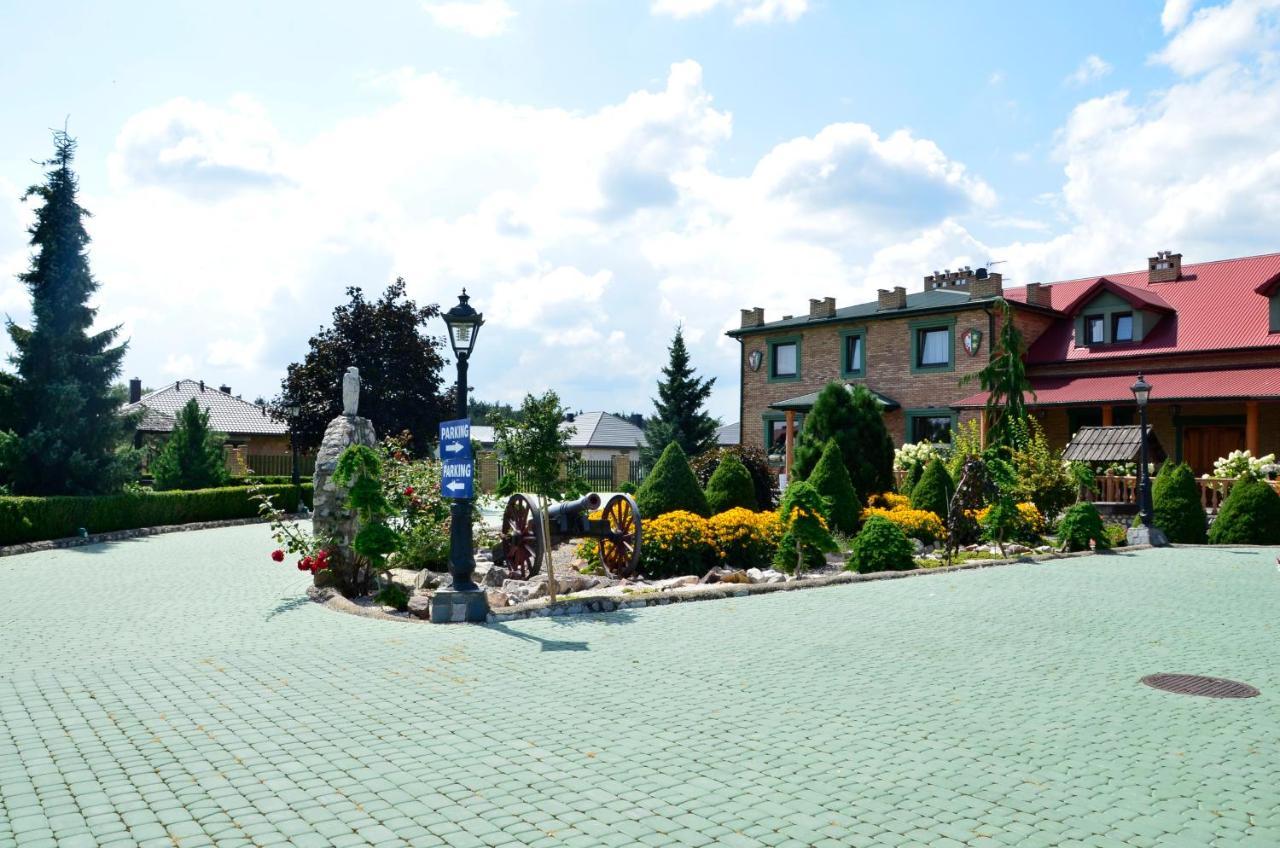 Hotel Zajazd Rycerski Kozienice Exterior foto